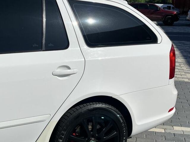 Белый Шкода РС, объемом двигателя 2 л и пробегом 296 тыс. км за 9500 $, фото 4 на Automoto.ua