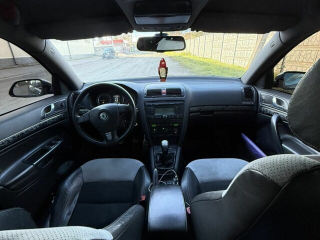 Чорний Шкода РС, об'ємом двигуна 2 л та пробігом 330 тис. км за 7200 $, фото 3 на Automoto.ua