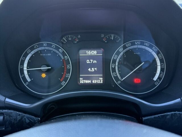 Чорний Шкода РС, об'ємом двигуна 2 л та пробігом 330 тис. км за 7200 $, фото 4 на Automoto.ua