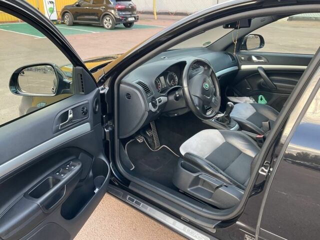 Черный Шкода РС, объемом двигателя 2 л и пробегом 95 тыс. км за 10750 $, фото 5 на Automoto.ua