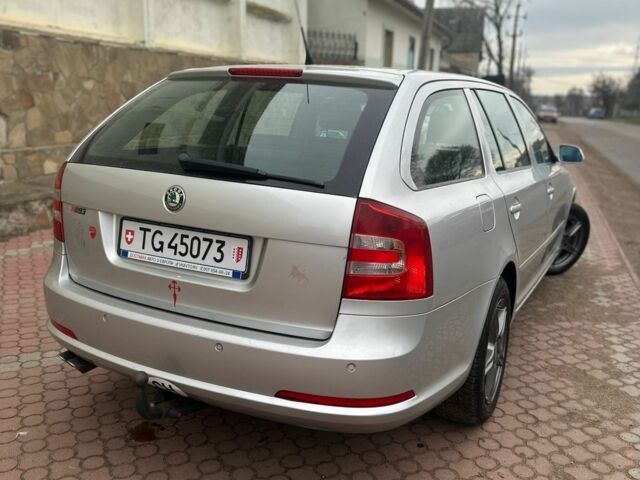 Сірий Шкода РС, об'ємом двигуна 0 л та пробігом 250 тис. км за 5200 $, фото 4 на Automoto.ua