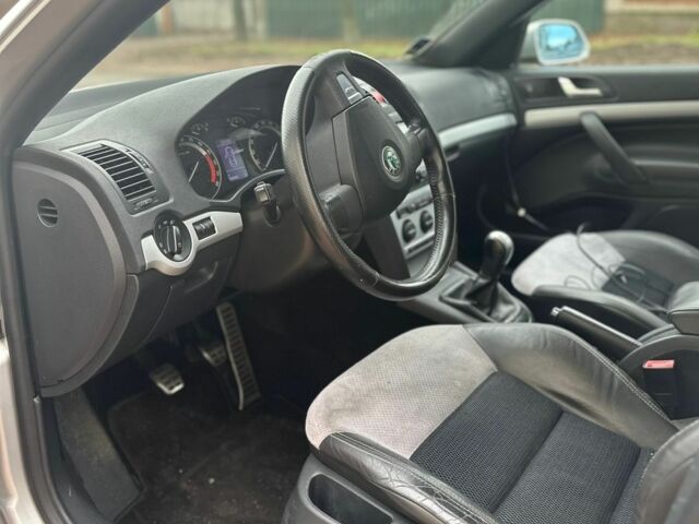 Сірий Шкода РС, об'ємом двигуна 0 л та пробігом 250 тис. км за 5200 $, фото 5 на Automoto.ua