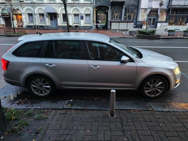 Серый Шкода РС, объемом двигателя 2 л и пробегом 270 тыс. км за 13500 $, фото 6 на Automoto.ua