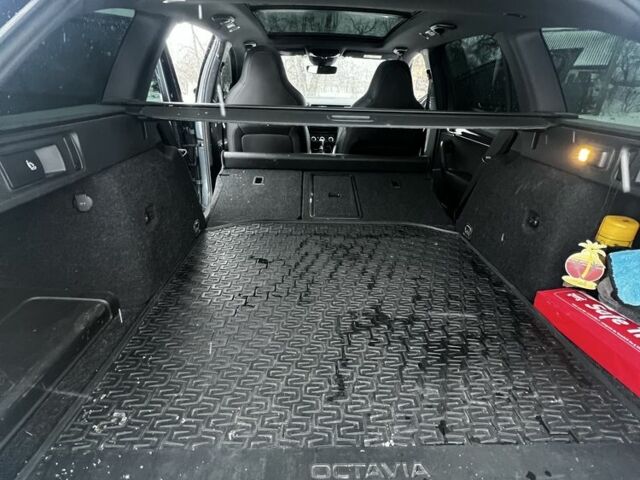 Сірий Шкода РС, об'ємом двигуна 2 л та пробігом 280 тис. км за 17800 $, фото 15 на Automoto.ua