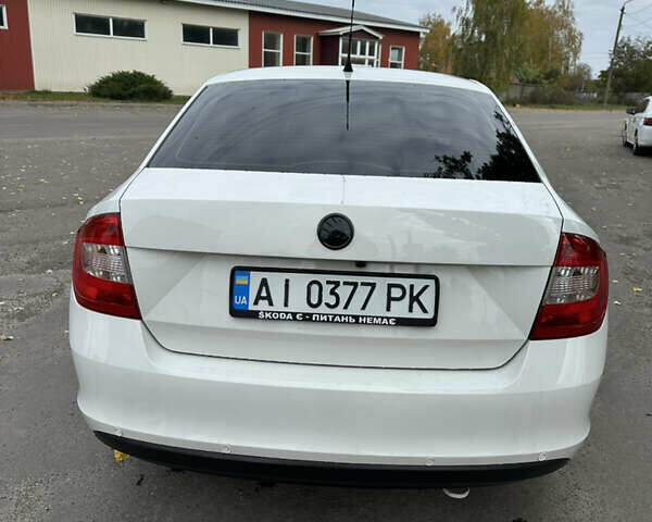 Білий Шкода Рапід, об'ємом двигуна 1.2 л та пробігом 230 тис. км за 8000 $, фото 2 на Automoto.ua