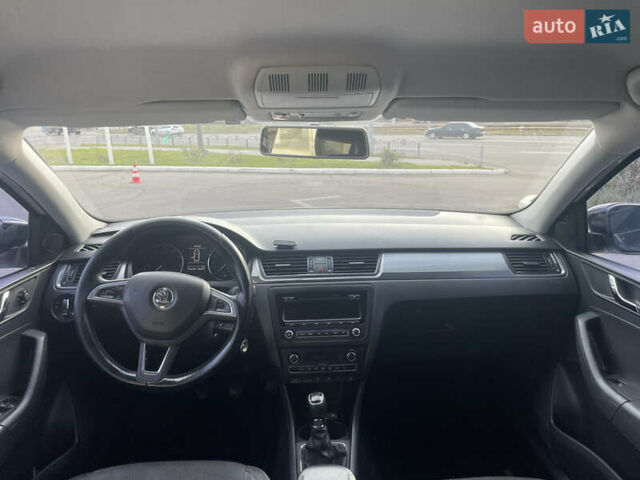 Белый Шкода Рапид, объемом двигателя 1.6 л и пробегом 210 тыс. км за 8500 $, фото 10 на Automoto.ua