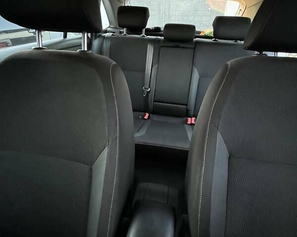 Білий Шкода Рапід, об'ємом двигуна 1.2 л та пробігом 199 тис. км за 6800 $, фото 19 на Automoto.ua