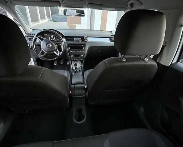 Білий Шкода Рапід, об'ємом двигуна 1.2 л та пробігом 199 тис. км за 6800 $, фото 18 на Automoto.ua