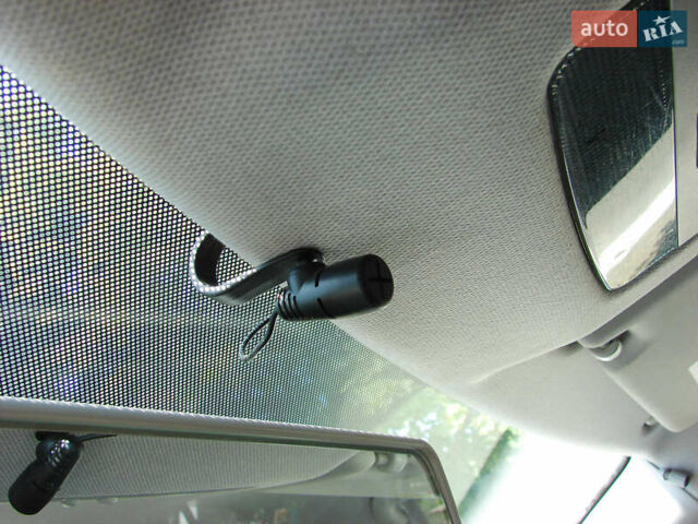 Белый Шкода Рапид, объемом двигателя 1.6 л и пробегом 223 тыс. км за 8300 $, фото 18 на Automoto.ua