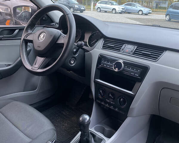 Білий Шкода Рапід, об'ємом двигуна 1.42 л та пробігом 235 тис. км за 6700 $, фото 14 на Automoto.ua