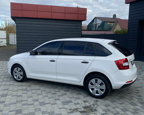 Білий Шкода Рапід, об'ємом двигуна 1.42 л та пробігом 235 тис. км за 6700 $, фото 4 на Automoto.ua