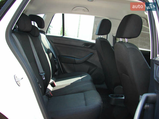 Белый Шкода Рапид, объемом двигателя 1.6 л и пробегом 223 тыс. км за 8300 $, фото 13 на Automoto.ua