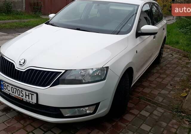 Белый Шкода Рапид, объемом двигателя 1.6 л и пробегом 223 тыс. км за 8300 $, фото 5 на Automoto.ua
