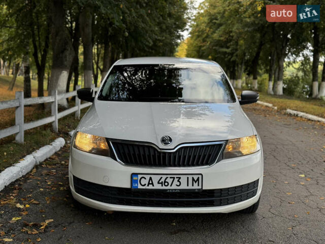 Белый Шкода Рапид, объемом двигателя 1.42 л и пробегом 239 тыс. км за 5850 $, фото 24 на Automoto.ua