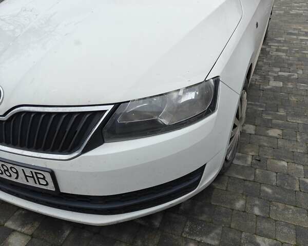 Белый Шкода Рапид, объемом двигателя 1.6 л и пробегом 207 тыс. км за 7500 $, фото 8 на Automoto.ua