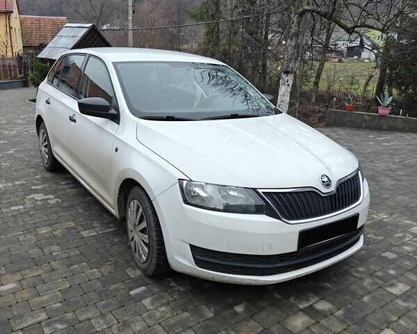 Белый Шкода Рапид, объемом двигателя 1.6 л и пробегом 207 тыс. км за 7500 $, фото 2 на Automoto.ua
