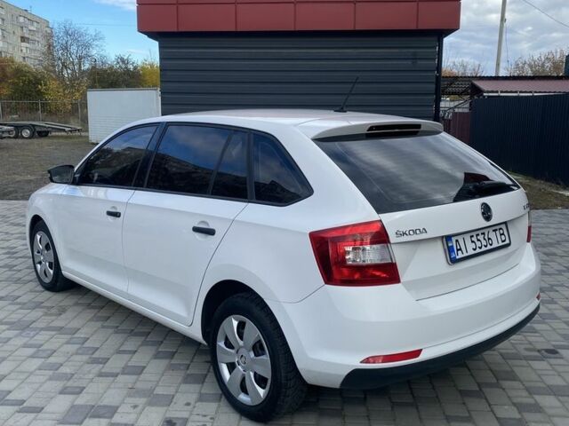 Белый Шкода Рапид, объемом двигателя 1.4 л и пробегом 235 тыс. км за 6700 $, фото 5 на Automoto.ua