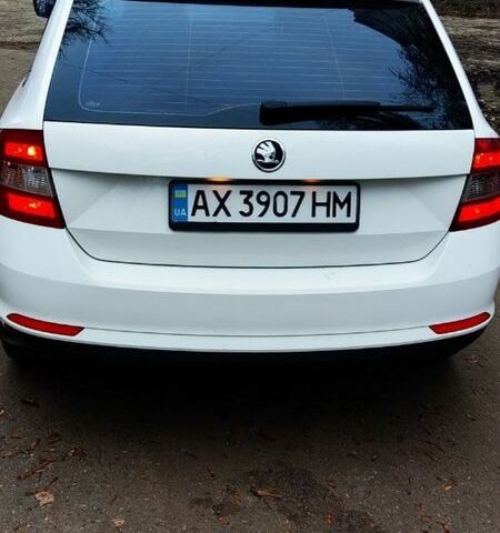 Белый Шкода Рапид, объемом двигателя 1.6 л и пробегом 200 тыс. км за 7600 $, фото 3 на Automoto.ua