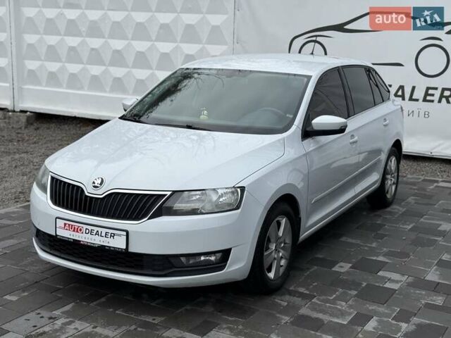 Белый Шкода Рапид, объемом двигателя 1.6 л и пробегом 249 тыс. км за 10900 $, фото 3 на Automoto.ua