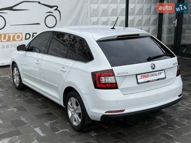 Белый Шкода Рапид, объемом двигателя 1.6 л и пробегом 249 тыс. км за 10900 $, фото 7 на Automoto.ua