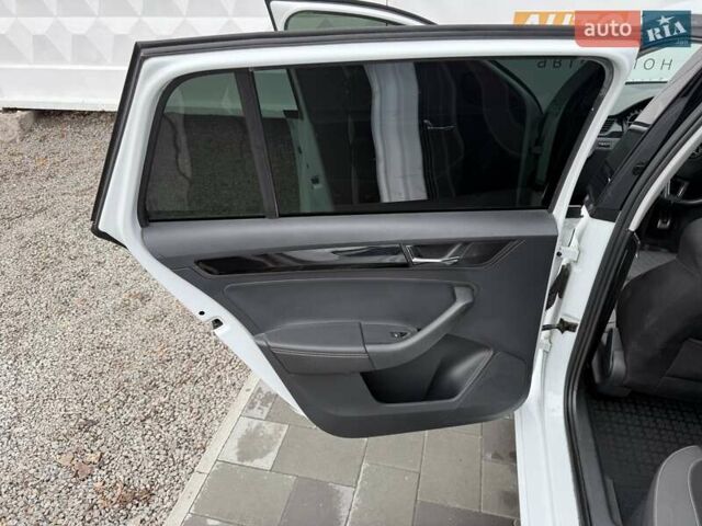 Белый Шкода Рапид, объемом двигателя 1.6 л и пробегом 249 тыс. км за 10900 $, фото 30 на Automoto.ua