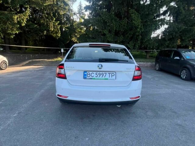 Білий Шкода Рапід, об'ємом двигуна 1.4 л та пробігом 207 тис. км за 9400 $, фото 5 на Automoto.ua