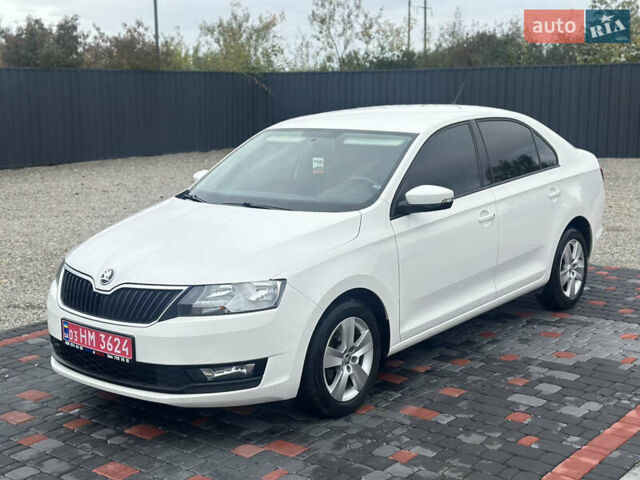 Белый Шкода Рапид, объемом двигателя 1.6 л и пробегом 220 тыс. км за 9800 $, фото 25 на Automoto.ua
