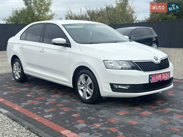 Белый Шкода Рапид, объемом двигателя 1.6 л и пробегом 220 тыс. км за 9800 $, фото 16 на Automoto.ua