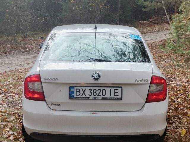 Белый Шкода Рапид, объемом двигателя 1.6 л и пробегом 287 тыс. км за 6900 $, фото 7 на Automoto.ua