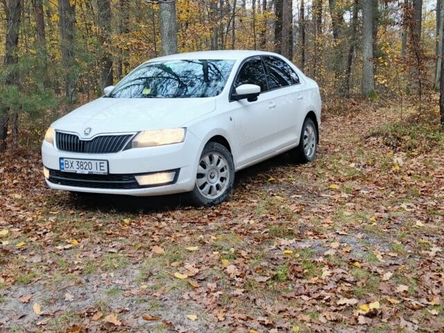 Белый Шкода Рапид, объемом двигателя 1.6 л и пробегом 287 тыс. км за 6900 $, фото 2 на Automoto.ua