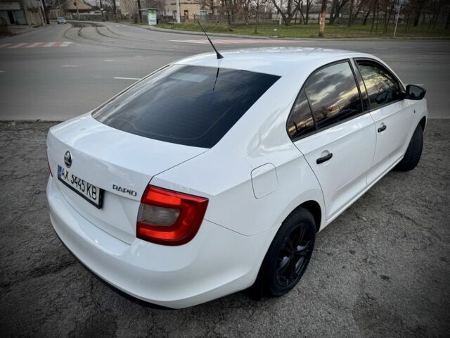 Белый Шкода Рапид, объемом двигателя 1.6 л и пробегом 221 тыс. км за 6200 $, фото 8 на Automoto.ua