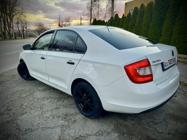 Белый Шкода Рапид, объемом двигателя 1.6 л и пробегом 221 тыс. км за 6200 $, фото 6 на Automoto.ua