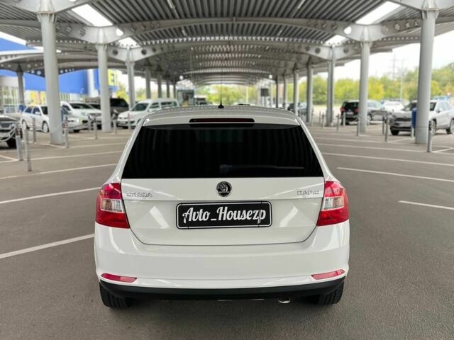 Білий Шкода Рапід, об'ємом двигуна 0 л та пробігом 244 тис. км за 7500 $, фото 4 на Automoto.ua