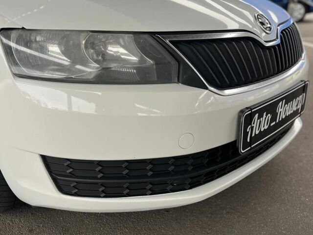 Білий Шкода Рапід, об'ємом двигуна 0 л та пробігом 244 тис. км за 7500 $, фото 1 на Automoto.ua