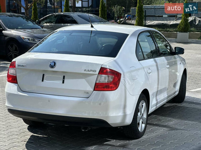 Белый Шкода Рапид, объемом двигателя 1.2 л и пробегом 132 тыс. км за 8500 $, фото 25 на Automoto.ua