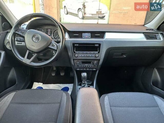 Белый Шкода Рапид, объемом двигателя 1.2 л и пробегом 105 тыс. км за 8500 $, фото 19 на Automoto.ua