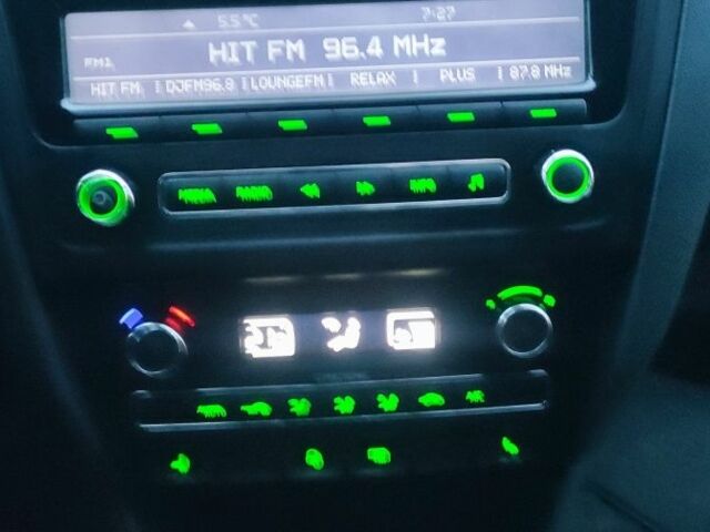 Белый Шкода Рапид, объемом двигателя 1.6 л и пробегом 259 тыс. км за 7500 $, фото 10 на Automoto.ua