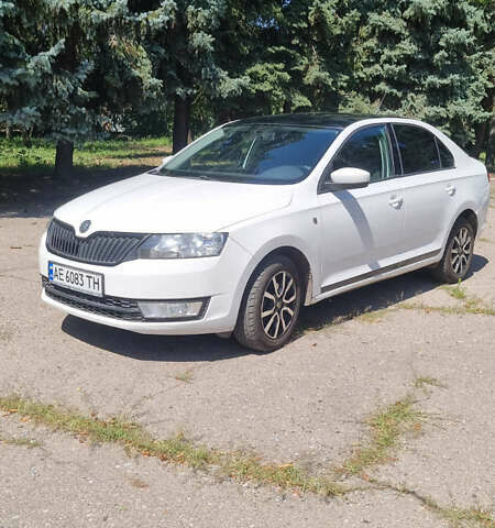 Шкода Рапид 2013 в Краматорске на Automoto.ua Белый Шкода Рапид, объемом двигателя 1.2 л и пробегом 210 тыс. км за 6200 $, фото 1 на Automoto.ua