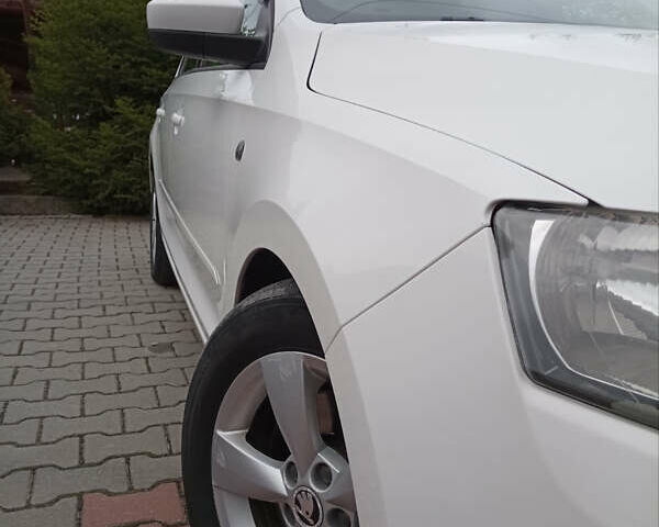 Шкода Рапид 2013 в Шепетовке на Automoto.ua Белый Шкода Рапид, объемом двигателя 1.6 л и пробегом 281 тыс. км за 8200 $, фото 4 на Automoto.ua