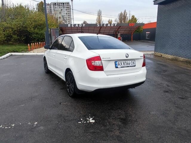 Шкода Рапид 2013 в Харькове на Automoto.ua Белый Шкода Рапид, объемом двигателя 1.2 л и пробегом 177 тыс. км за 6500 $, фото 3 на Automoto.ua