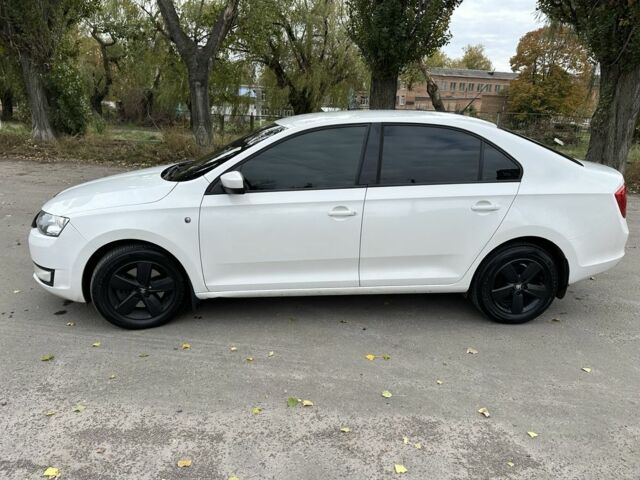 Білий Шкода Рапід, об'ємом двигуна 1.2 л та пробігом 230 тис. км за 8000 $, фото 3 на Automoto.ua