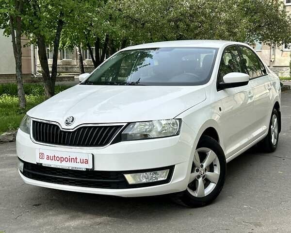 Білий Шкода Рапід, об'ємом двигуна 1.2 л та пробігом 195 тис. км за 7000 $, фото 2 на Automoto.ua