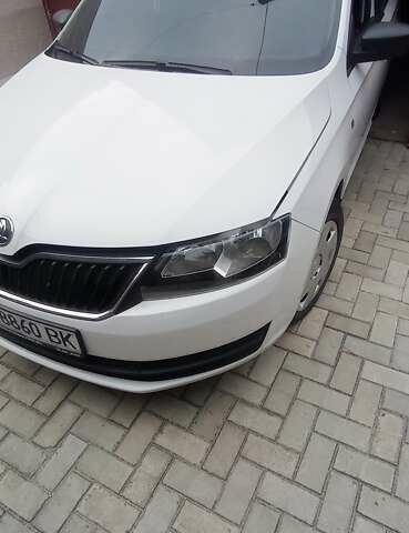 Белый Шкода Рапид, объемом двигателя 1.6 л и пробегом 252 тыс. км за 6500 $, фото 8 на Automoto.ua