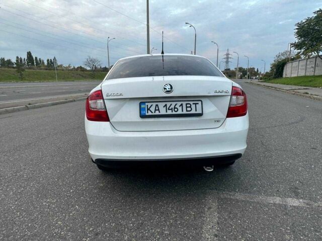 Шкода Рапид 2013 в Одессе на Automoto.ua Белый Шкода Рапид, объемом двигателя 1.2 л и пробегом 187 тыс. км за 6600 $, фото 4 на Automoto.ua