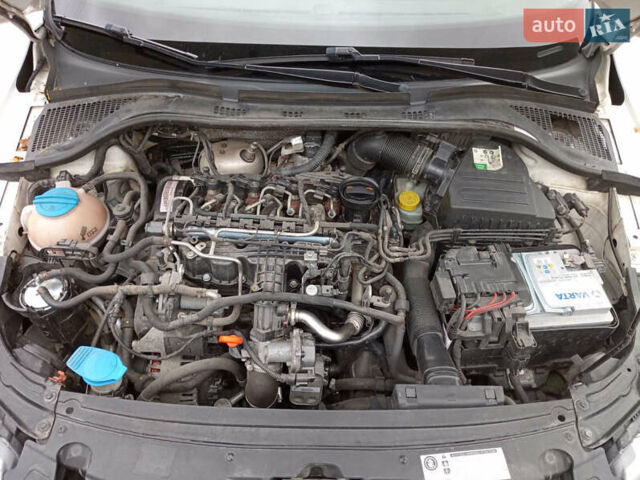 Шкода Рапид 2013 в Шепетовке на Automoto.ua Белый Шкода Рапид, объемом двигателя 1.6 л и пробегом 281 тыс. км за 8200 $, фото 12 на Automoto.ua