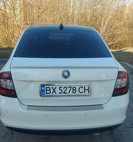 Белый Шкода Рапид, объемом двигателя 1.2 л и пробегом 122 тыс. км за 7500 $, фото 6 на Automoto.ua