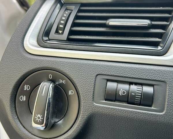 Білий Шкода Рапід, об'ємом двигуна 1.2 л та пробігом 195 тис. км за 7000 $, фото 14 на Automoto.ua