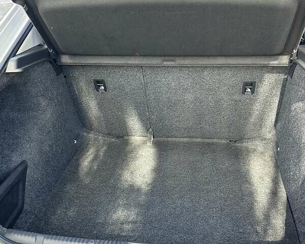 Белый Шкода Рапид, объемом двигателя 1.2 л и пробегом 105 тыс. км за 8500 $, фото 18 на Automoto.ua