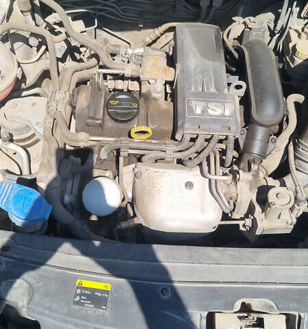 Шкода Рапид 2013 в Краматорске на Automoto.ua Белый Шкода Рапид, объемом двигателя 1.2 л и пробегом 210 тыс. км за 6200 $, фото 4 на Automoto.ua