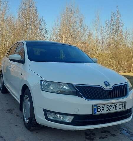 Белый Шкода Рапид, объемом двигателя 1.2 л и пробегом 122 тыс. км за 7500 $, фото 3 на Automoto.ua